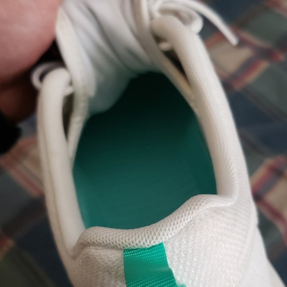 Nike Roche Runs - Picture 4 of 5